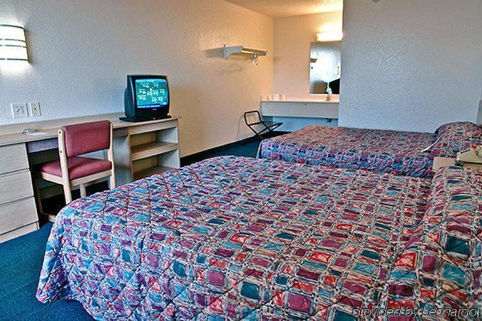 Motel 6 Huntsville - Madison Exteriör bild